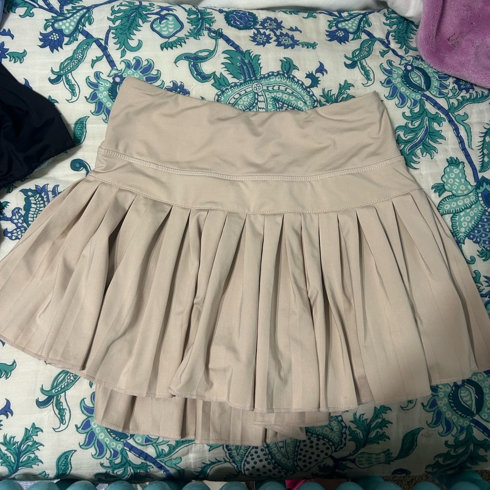 Goldhinge skirt